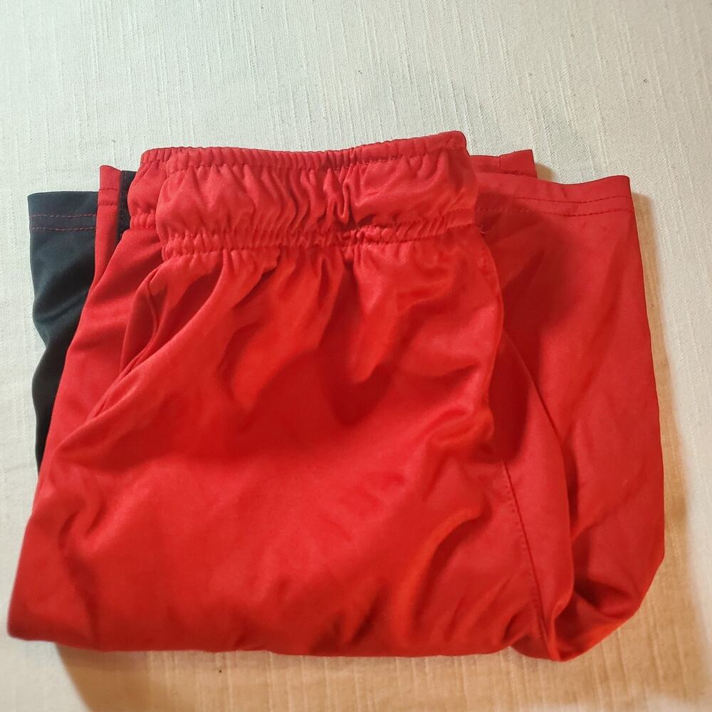BCG Shorts Boys Size LG (14-16) Red